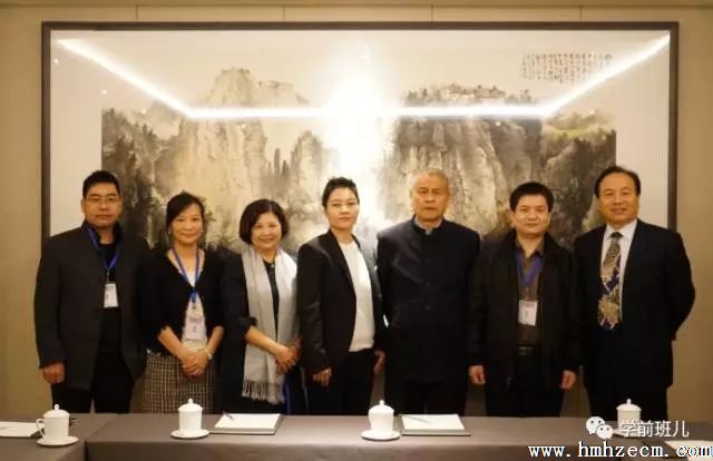 家里有娃不会看？“共享妈妈”帮你解决难题~