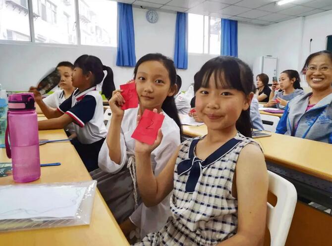 NO PAINS, NO GAINS.『郑老师•英文实力演讲家』汇报演出圆满成功！